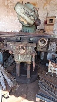 Vertikální frézka TOS FA 5V (7669)