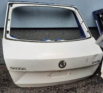 nd z škoda rapid 1.6 tdi bílá modrá