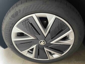 Kompletní kola Škoda Superb 4 - Bosona R18  - originál