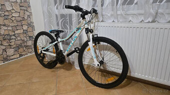 Prodám juniorské kolo KELLYS Kiter 50 White