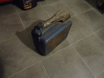 Kanystr plechový 10 Litrů na benzin