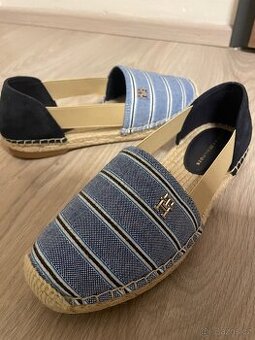 Prodám Nové nenošené dámské boty Tommy Hilfiger