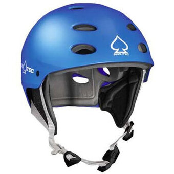 wakeboarding helma Protec Ace