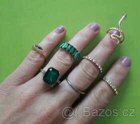 Nová sada souprava prstynku prsten 6x bižu zelené různé vel