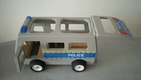 Dřevěné policejní vozidlo - 1