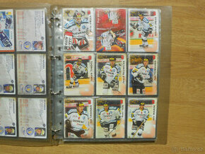 Hokejové kartičky 184 kusů