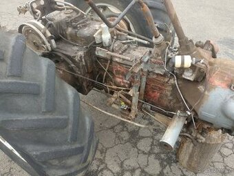Převodovka,rozvodovka s portály Zetor 6718