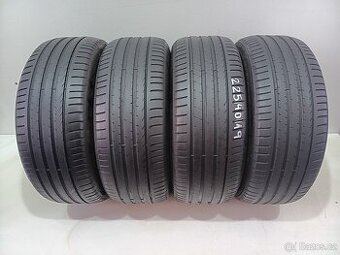 Letní pneu 225/40/19 Pirelli