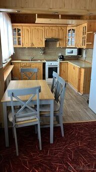 Prodej útulného bytu 3+1, 65 m² se zahrádkou - Zlaté Hory