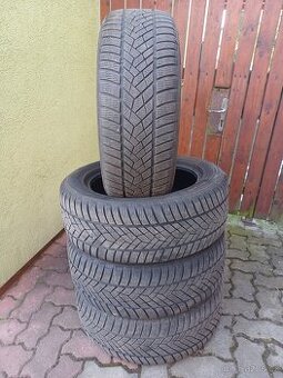Prodám sadu zimních pneu 225/55R17 Apollo