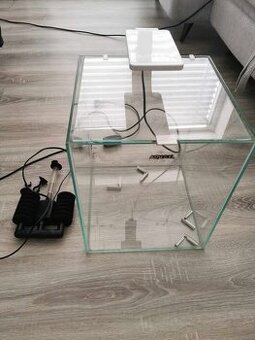 Prodám AquaEl Shrimp Smart DAY&NIGHT akvarijní set 30 l bílý