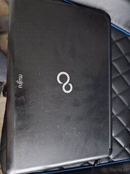 Fujitsu LIFEBOOK A530 – i3 / 8 GB RAM / 500 GB HDD – funkční
