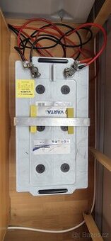 Trakční baterie Varta - fotovoltaika - karavan