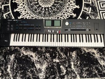ROLAND BK9 - 1