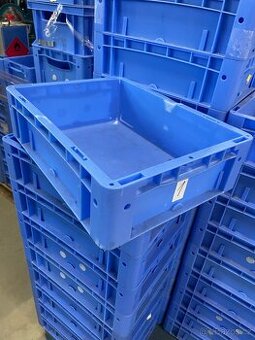 Plastové boxy/krabičky stohovatelné
