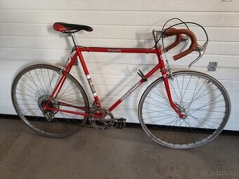 FAVORIT  kolo RETRO