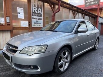 Subaru Legacy 3,0i 4x4