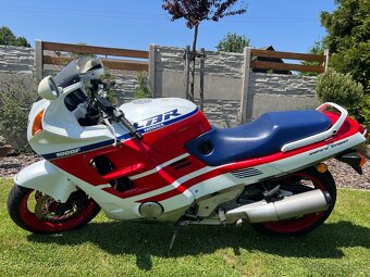 Honda CBR 1000F