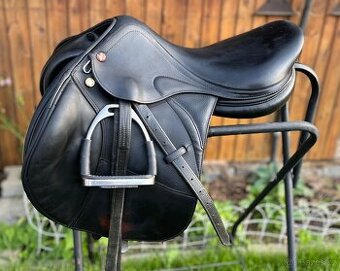 Skokové sedlo Prestige Meredith 17”/33