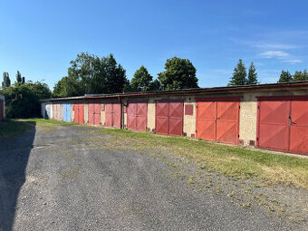 Garáž Krnov (Družstevní) k pronájmu – elektřina, 17 m²
