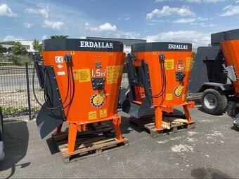 Rozdružovač balíků na traktor 1,5m3