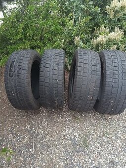Zimní pneu 275/60R20