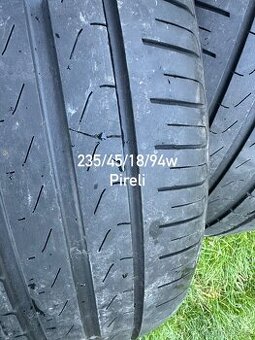2ks letní 235/45/18
