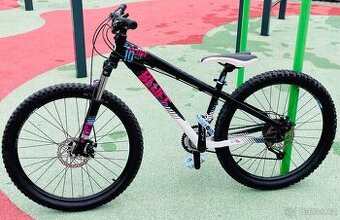 Kellys Bluff 10 Dirt series MTB