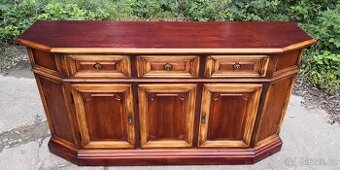 Masivní šuplíková komoda