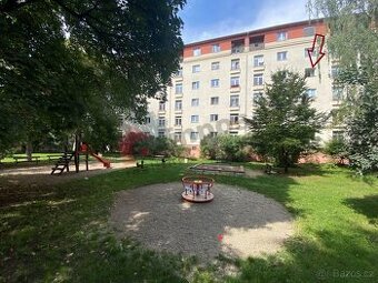 Prodej bytu 2+1, 58 m2 + sklep 4,5 m2, Bajkalská ulice, Prah