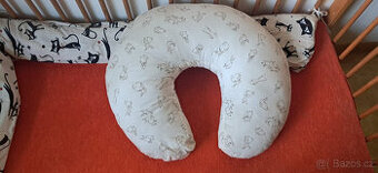 Kojící polštář