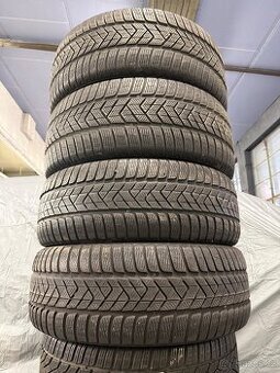 prodám zimní 225/65/17 Nokian