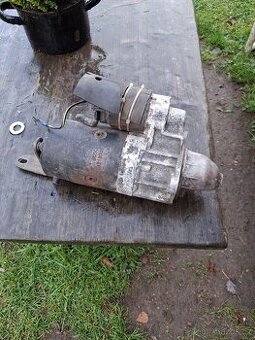 Prodám startér na BMW e28 524td