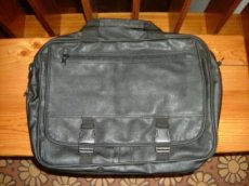 Nová černá brašna polo koženka