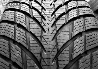 2ks zimních pneu 235/45 R18 Nokian