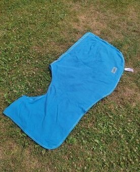 Modrá bederní deka bederka