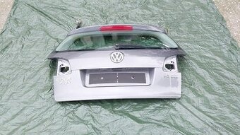 VW GOLF Plus – DVEŘE KUFR ŠEDÉ , STĚRAČ