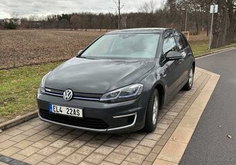Volkswagen e-Golf, VirtKokpit_TČ_ACC_Bezklíč_Záruka