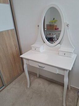 Toaletní stolek pro malé princezny