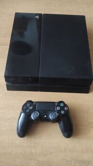 PlayStation 4 (PS4)