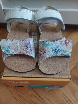 Dívčí barefoot kožené sandálky Koel Ashley vel. 28
