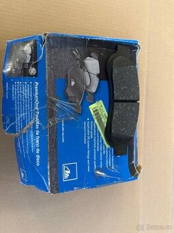 Ford F-350 6.4 PSD – brzdové destičky AT