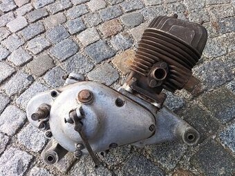 Motor ČZ 250 tourist, sport