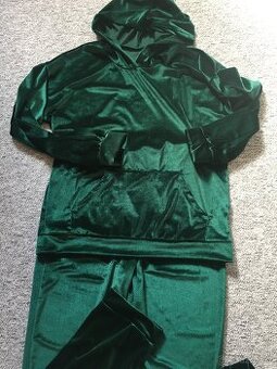 Tepláková souprava sametka vel.M