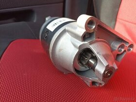 startér 12V, 0,9 kW