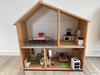 Domeček pro panenky IKEA Flisat včetně nábytku