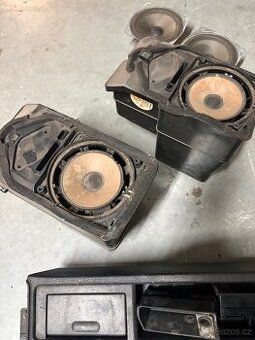 Bmw e36 zadni repro