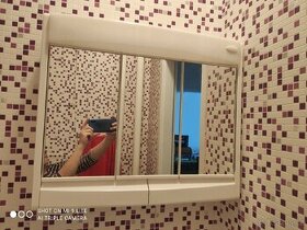 Zrcadlová skříňka z OBI