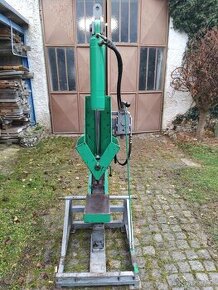 Štįpačka za traktor