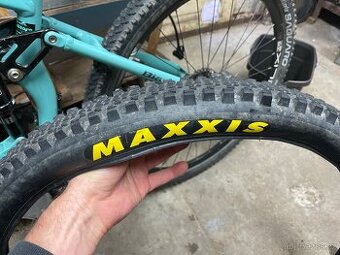 Maxxis plaště 27,5”x 2,3